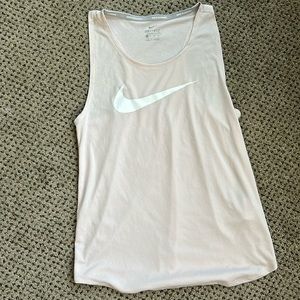 ❗️Nike. Dry fit razorback tank. Muscle tank. Super lightweight stretchy. XS.❗️